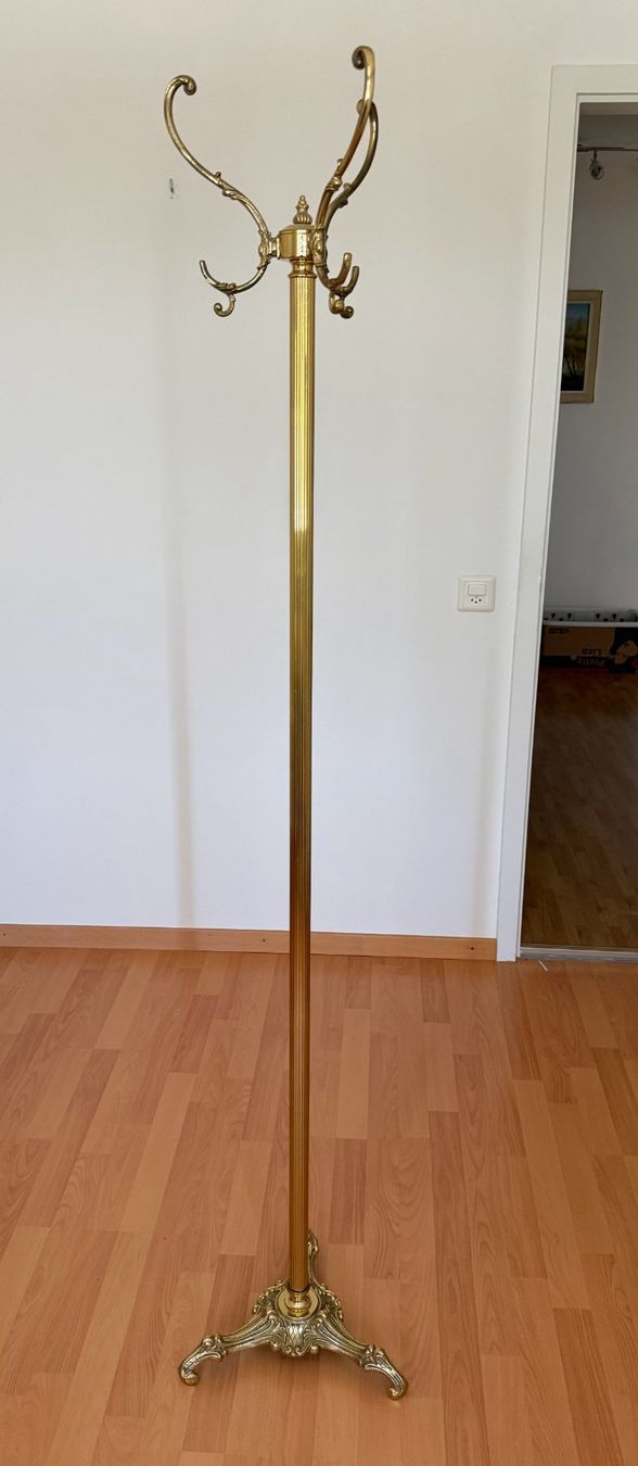 Pfister Garderobe: Kleiderständer Messing, massiv – Gebraucht aus Uerikon von TT51