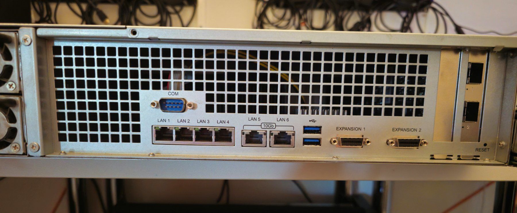 Synology Server: Synology NAS RS3617xs+ – Usato da Oberuzwil venduto da drs_zq8g 1