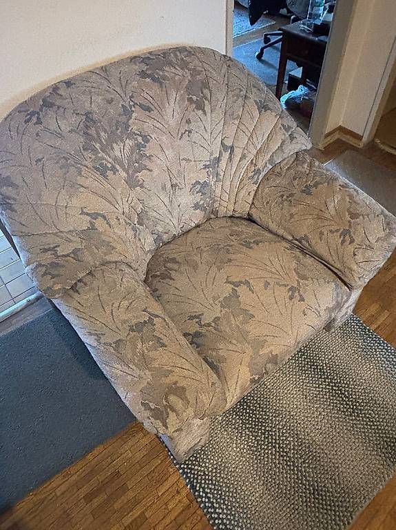 Fauteuils: Fauteuil à vendre – D'occasion à Genève par pie_6xg2 3