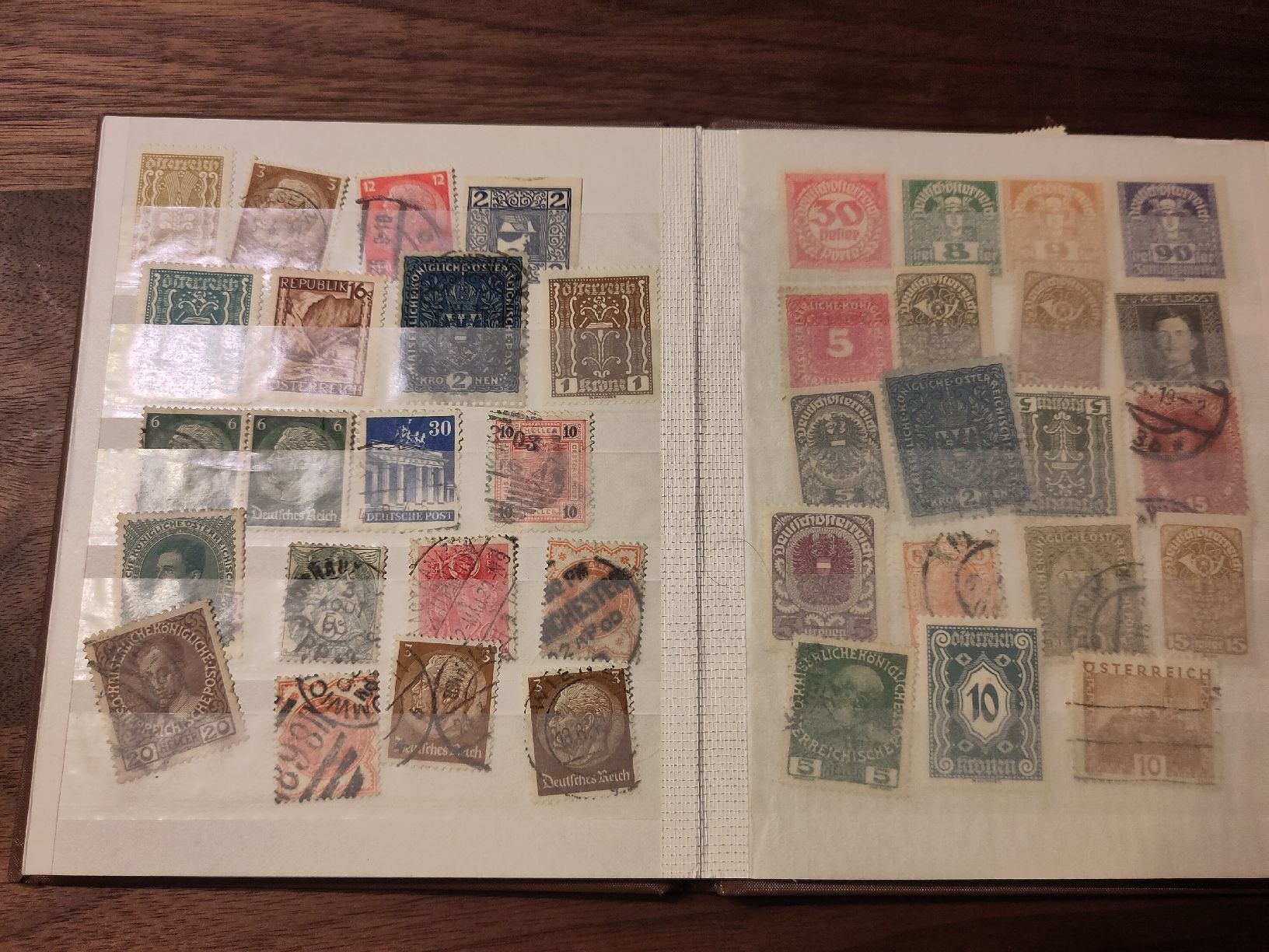 Alle Briefmarken: 102 Alte Briefmarken – Gebraucht aus Bachs von maykelrk 2