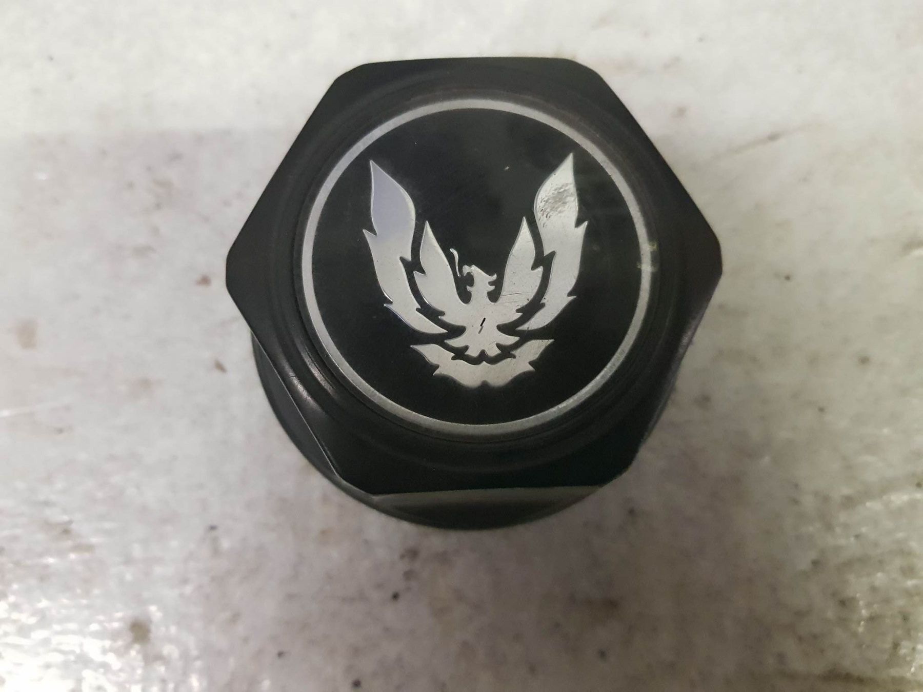 Pontiac Alle Autoersatzteile: Radnabendeckel,  82-92 Pontiac Firebird silber – Gebraucht aus Niedergösgen von usc_9sk7