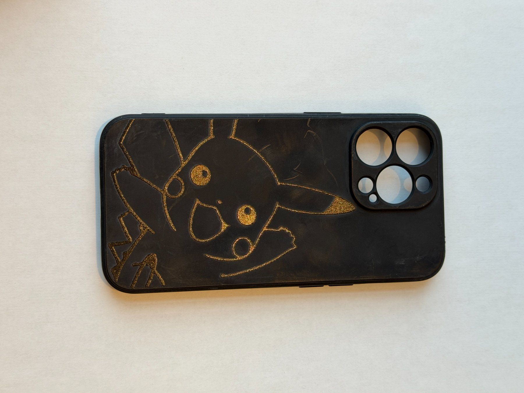 Apple Cover & Protezioni schermo: iPhone 13 Pro - Case/Hülle - Pikachu/Pokemon – Usato da Zürich venduto da gozuri