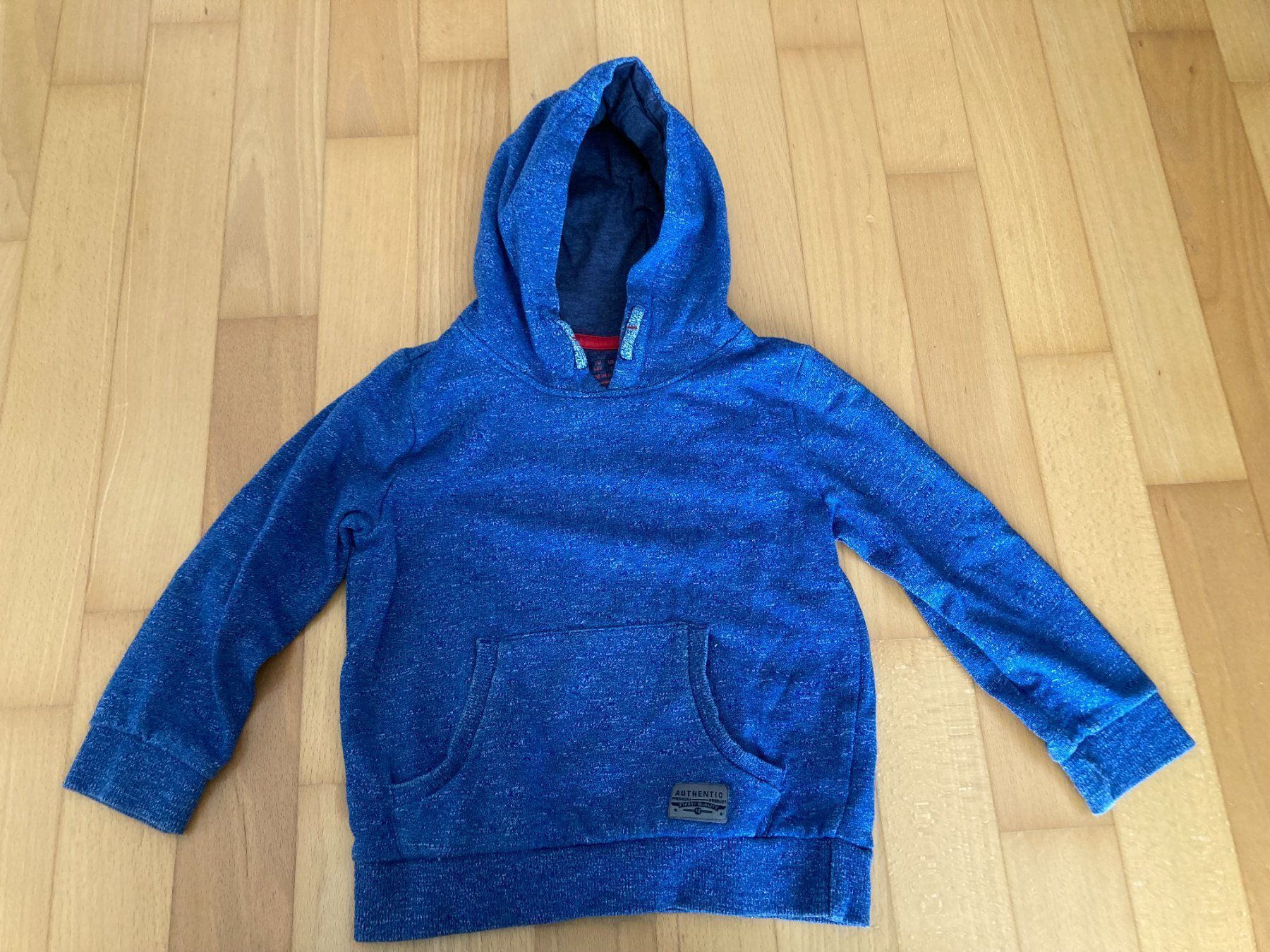 Maglioni & Felpe: Kapuzen-Pullover – Usato da Muttenz venduto da Juvenile33