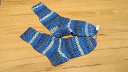 Warme Füsse, warmes Herz! Handgestrickte Wollsocken /42/43