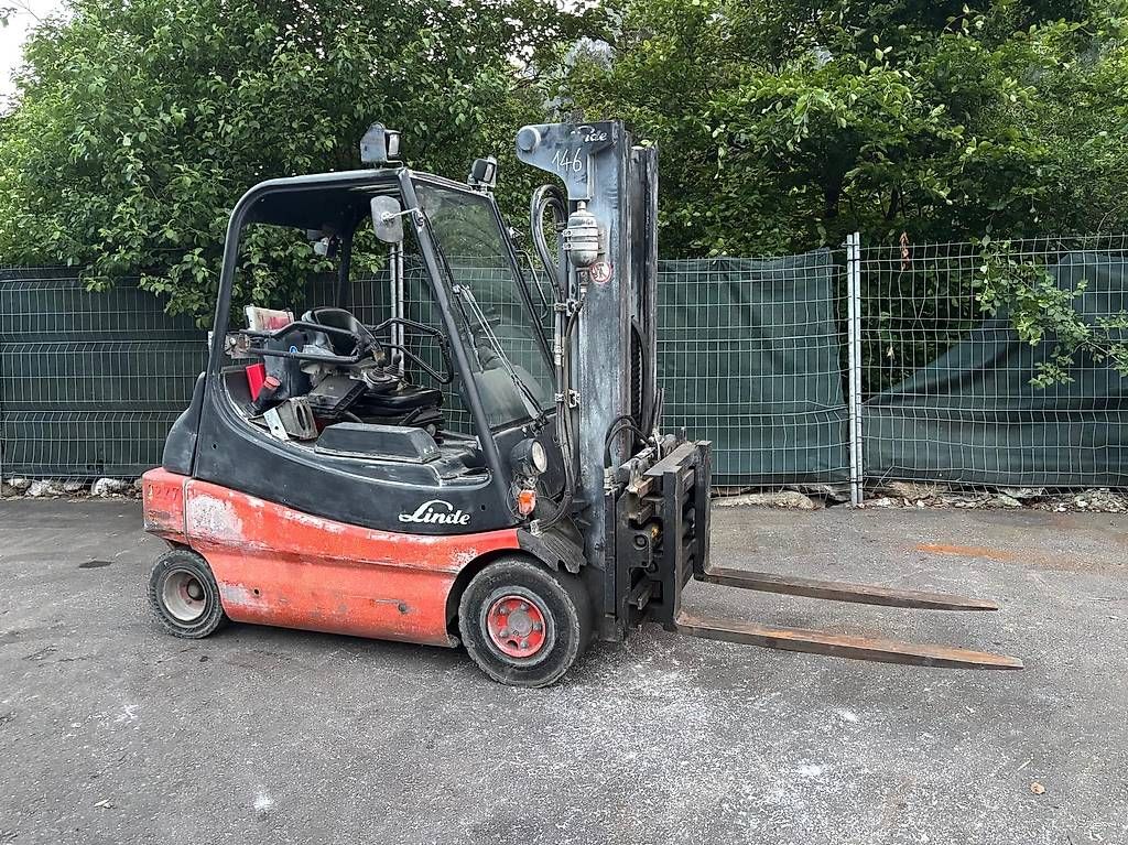 Carrelli elevatori e a forche: Stapler Linde E30S – Usato da Thun venduto da sto_h6fg