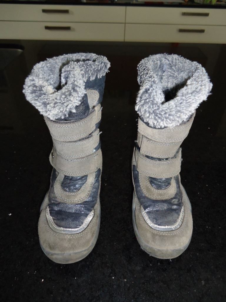 Primigi Schuhe für Mädchen: Primigi Winterstiefel, Grösse 28 – Gebraucht aus Wohlen AG von Michi761