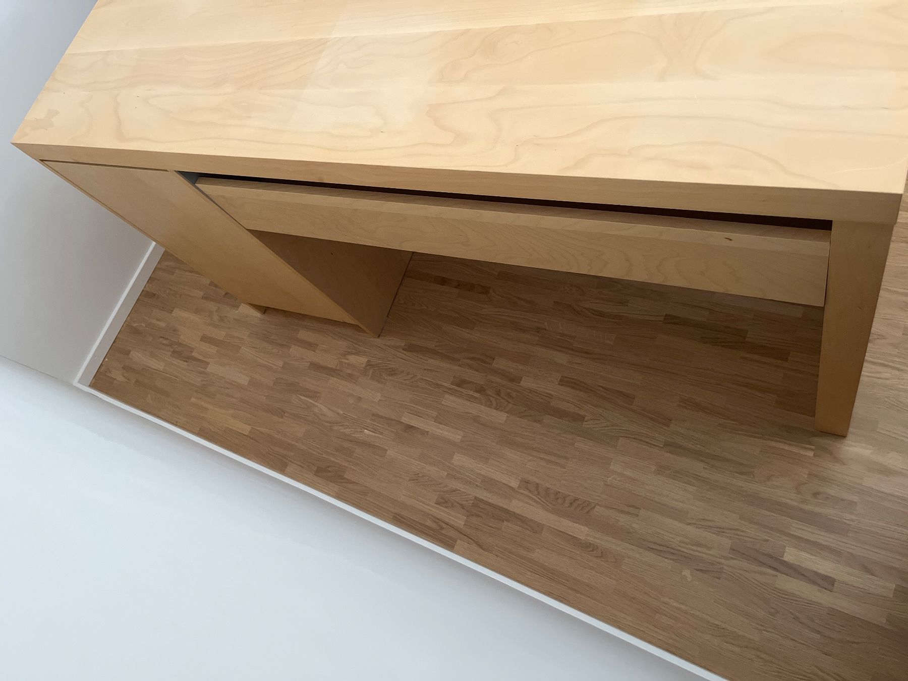 Ikea Bureaux: IKEA Malm Schreibtisch, holzfarben – D'occasion à Effretikon par alu_ldc6 3