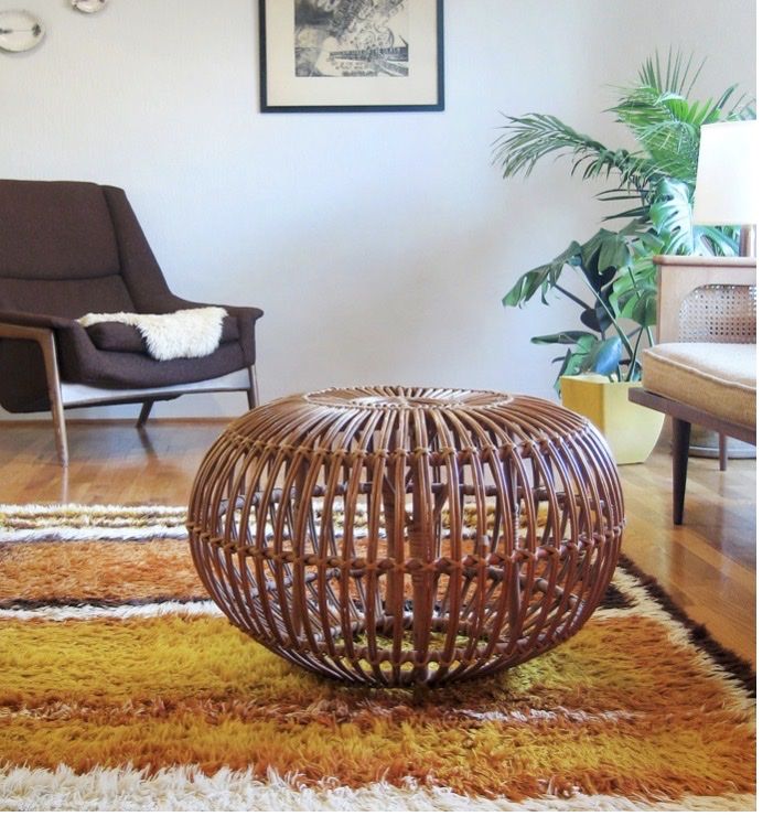 Sgabelli: Rattan Hocker – Usato da Rüti ZH venduto da Mysticphoenix.mel 1