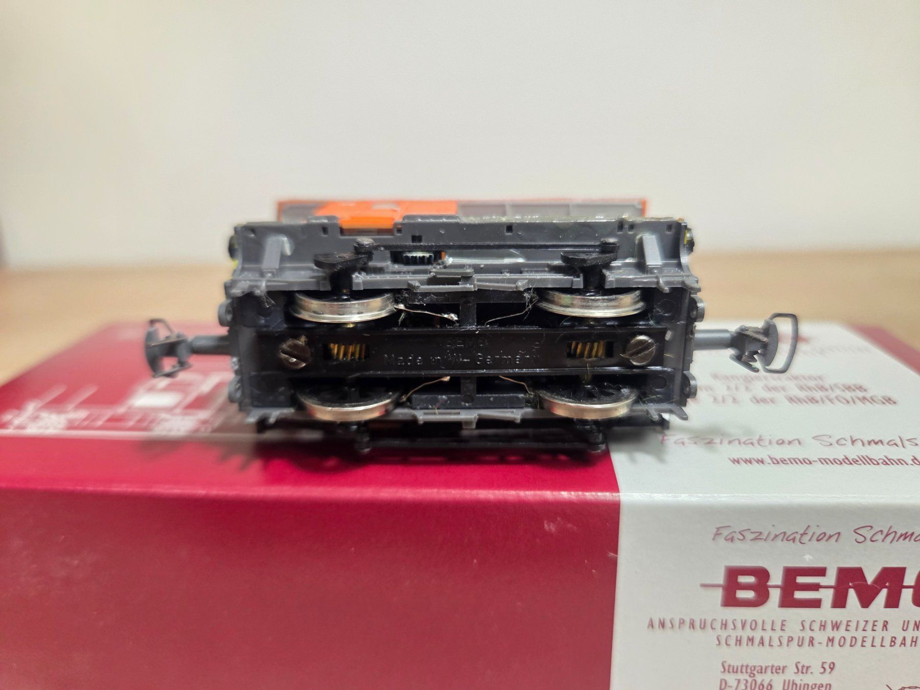Bemo Modellini di ferrovie: Bemo 1270 133 Rangiertraktor Te 2/2 RhB H0m – Usato da St-Aubin-Sauges venduto da Lo_Go 5