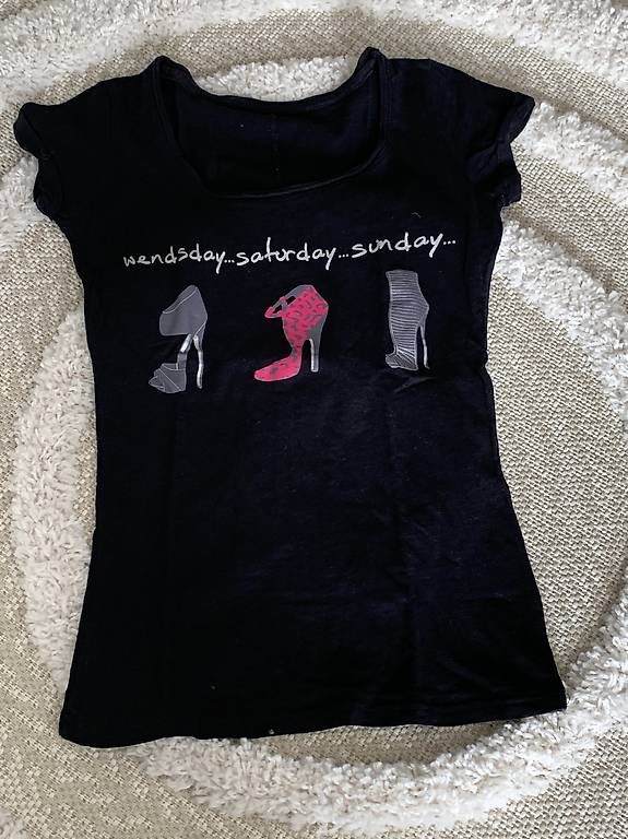 T-Shirts: Shirt Gr. S je Chf 3.- – Gebraucht aus Einsiedeln von ver_sb5p