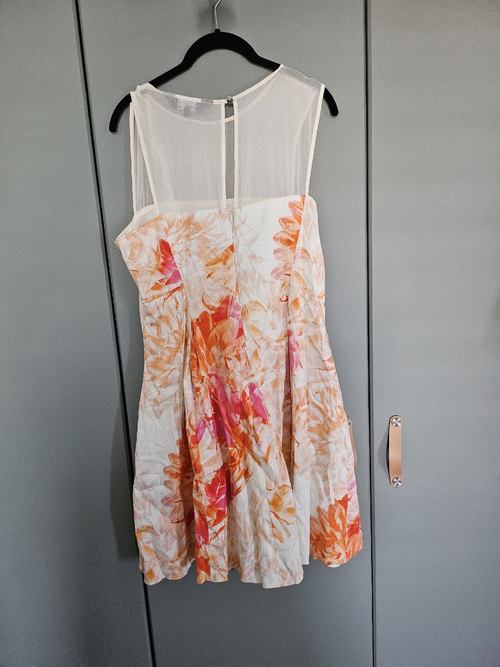 Vestiti: Très belle robe pour un mariage – Nuovo (secondo la descrizione) da La Tour-de-Peilz venduto da mar_2r26 2