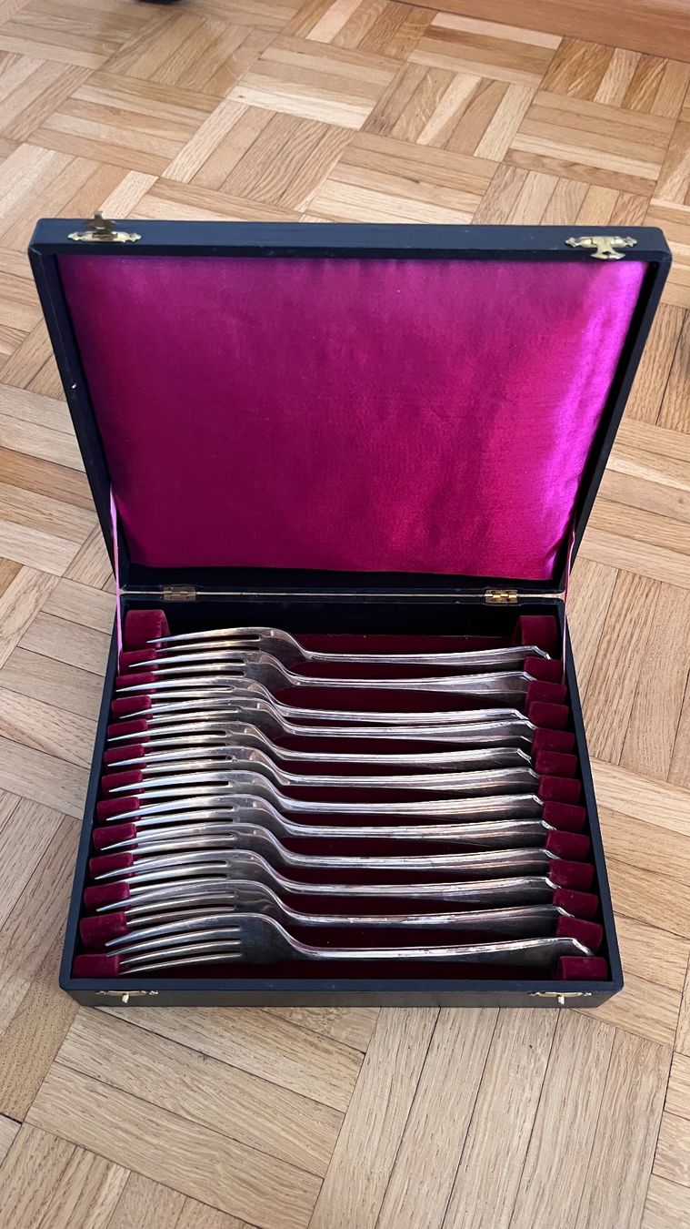 Forchette: 12-teiliges Gabel Set, von Mappin&webb, versilbert – Usato da Birsfelden venduto da thomey58