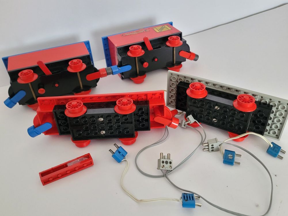 Lego train Vintage 4,5 V Wagons et Moteurs Train Electrique 4