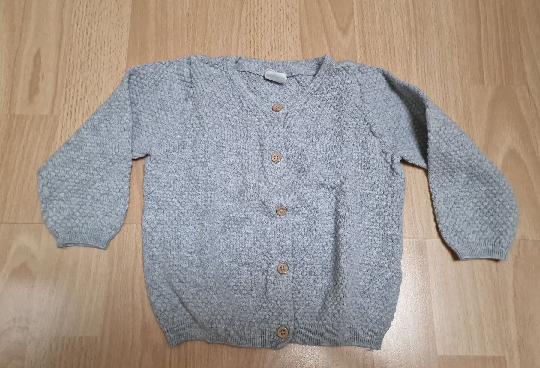 H&M Giacche & Cappotti: Hübsches Jäckli gr 80 grau H&M – Usato da Winterthur venduto da Mmondeo