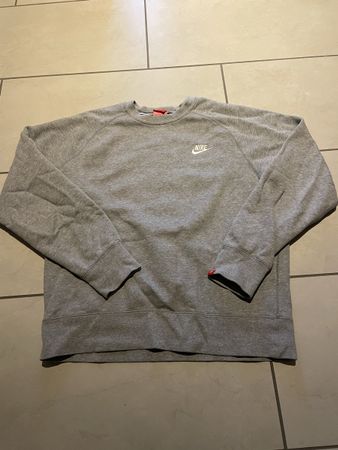 Nike Sweater