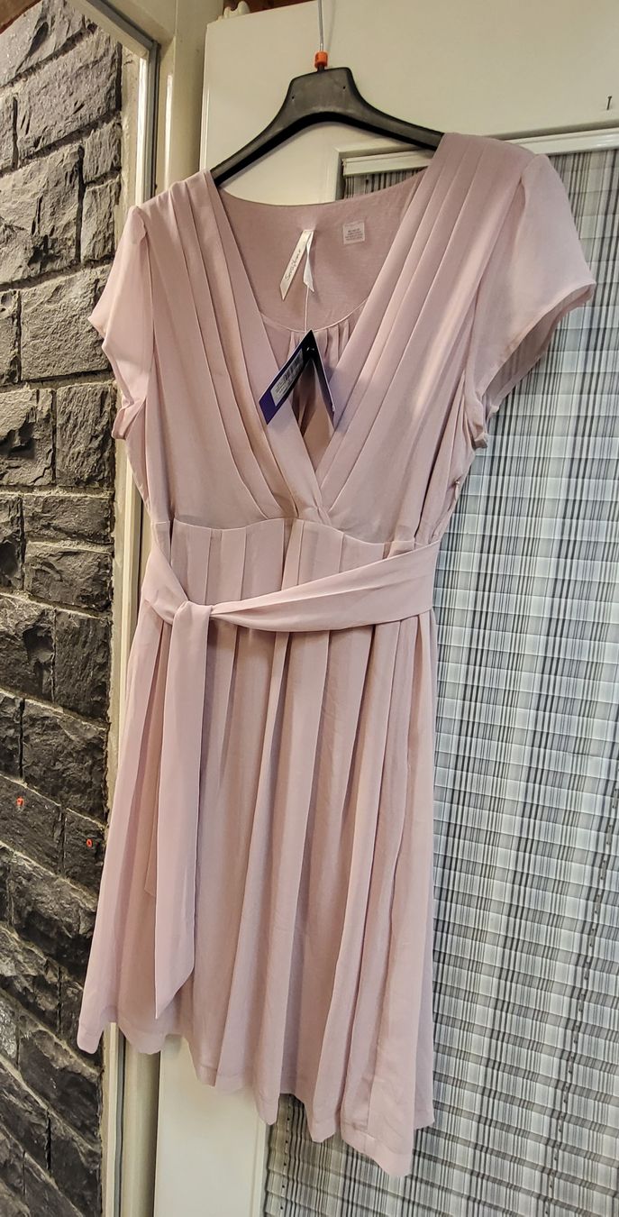 Kleider: Seraphine FestKleid  N E U – Neu und originalverpackt aus Kägiswil von Megafi56 1