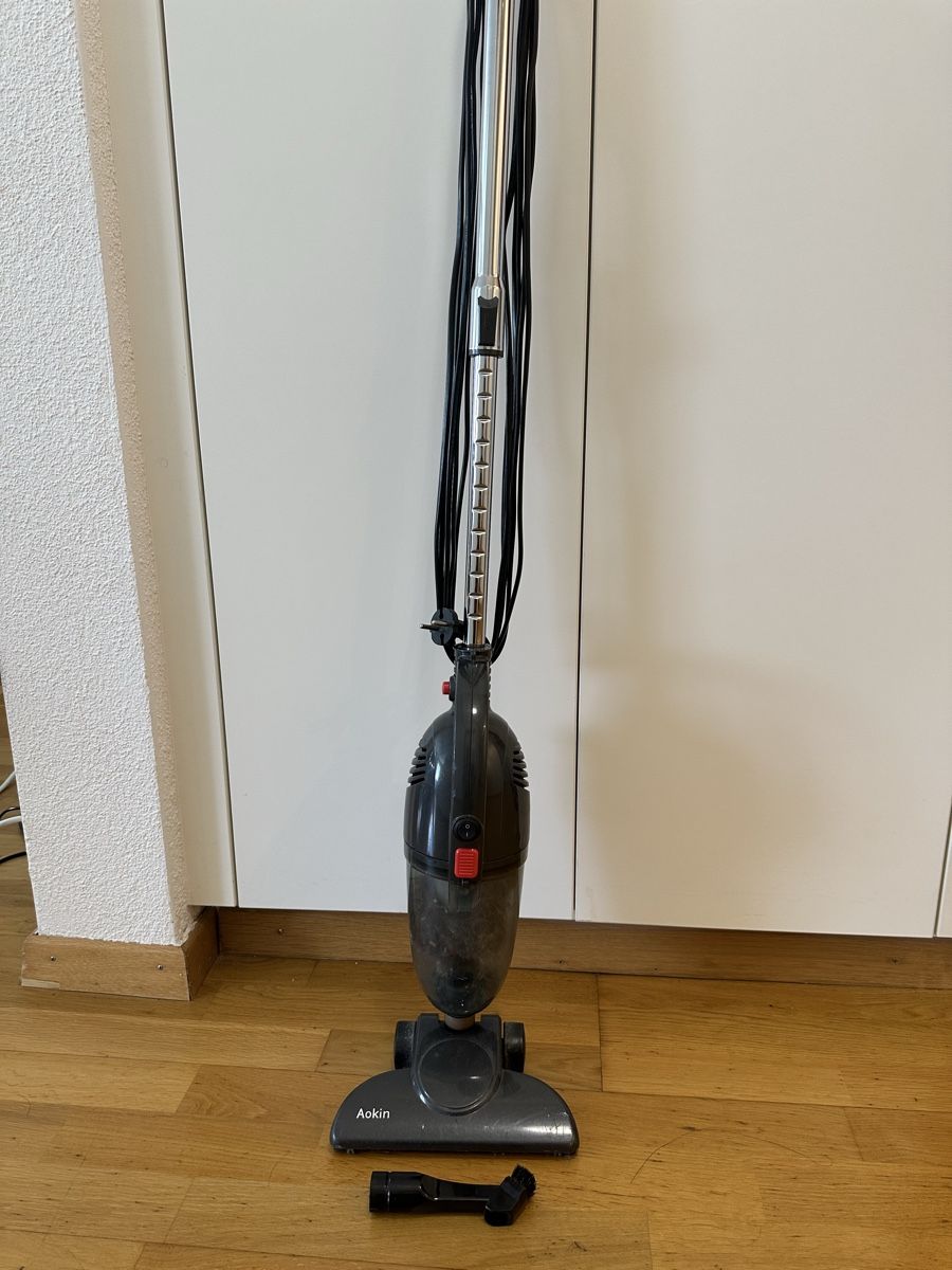 Aspirapolveri & Accessori: Aokin Handheld Vacuum - Great for quick spring cleaning 💨 – Usato da Zürich venduto da Yinan
