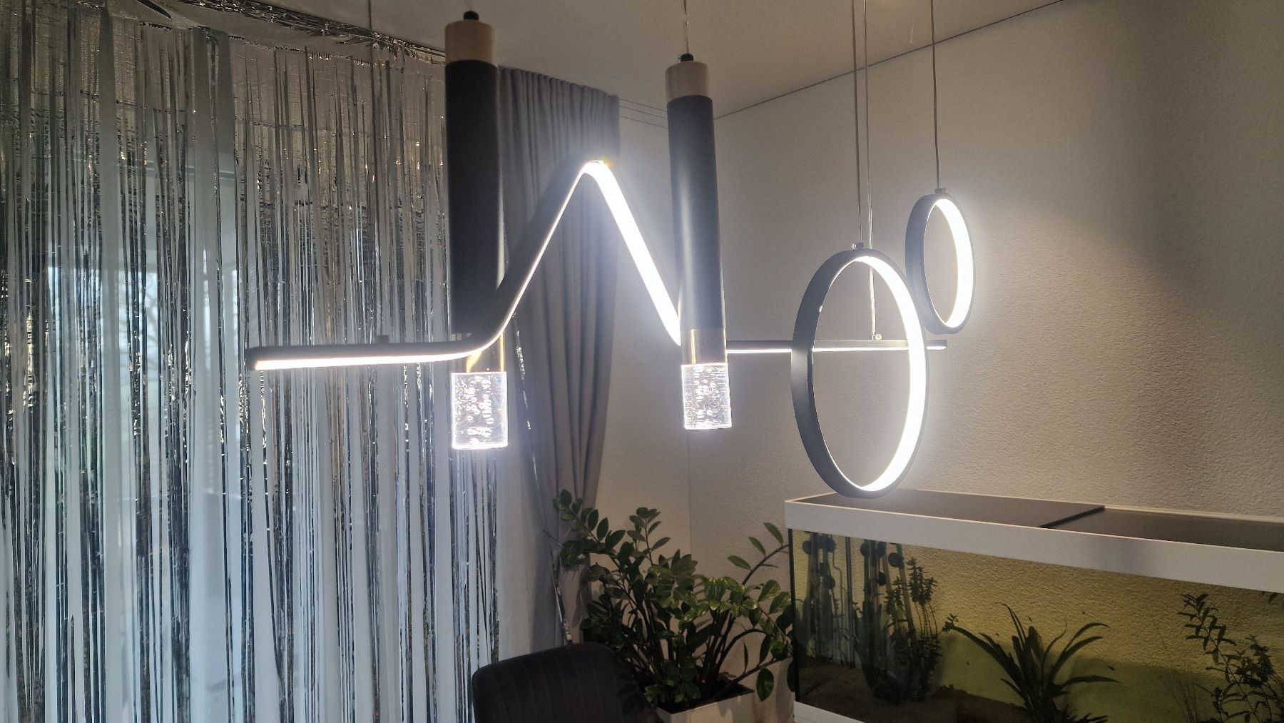 Lustres & lampes de plafonds: Hängeleuchte modern schwarz 94cm LED gebraucht – D'occasion à Hochdorf par dar_w9ww 8