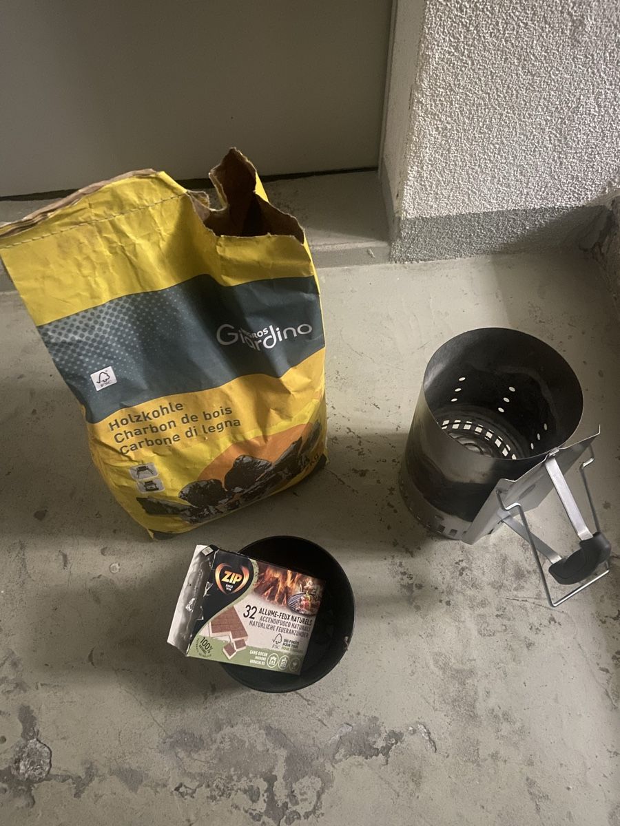 Griglie: Weber Holzkohlegrill Compact Kettle – Usato da St.Gallen venduto da Arc9 6