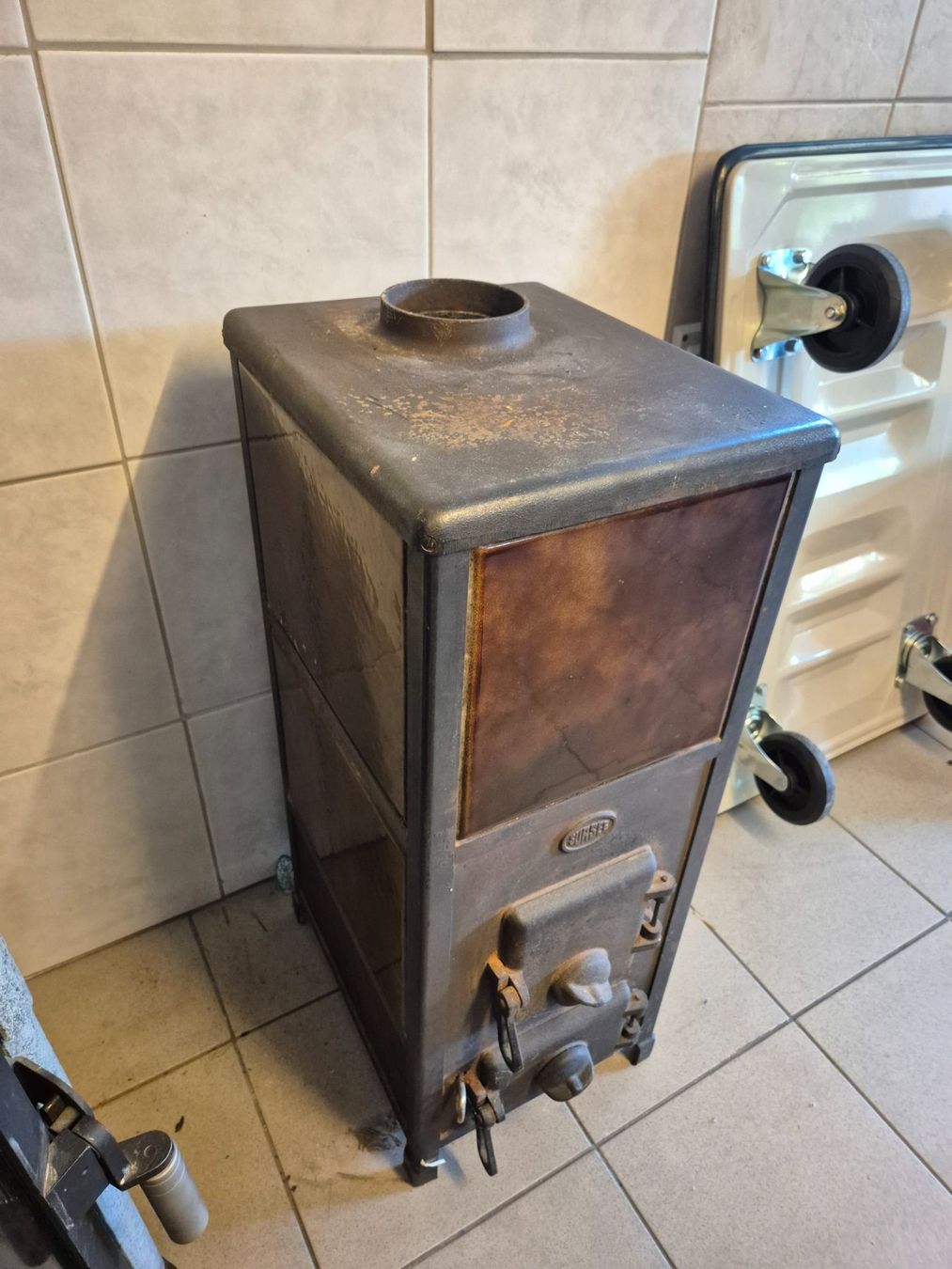 Altri mobili d'antiquariato: Alter Holzofen – Difettoso da Reitnau venduto da twixi88 1