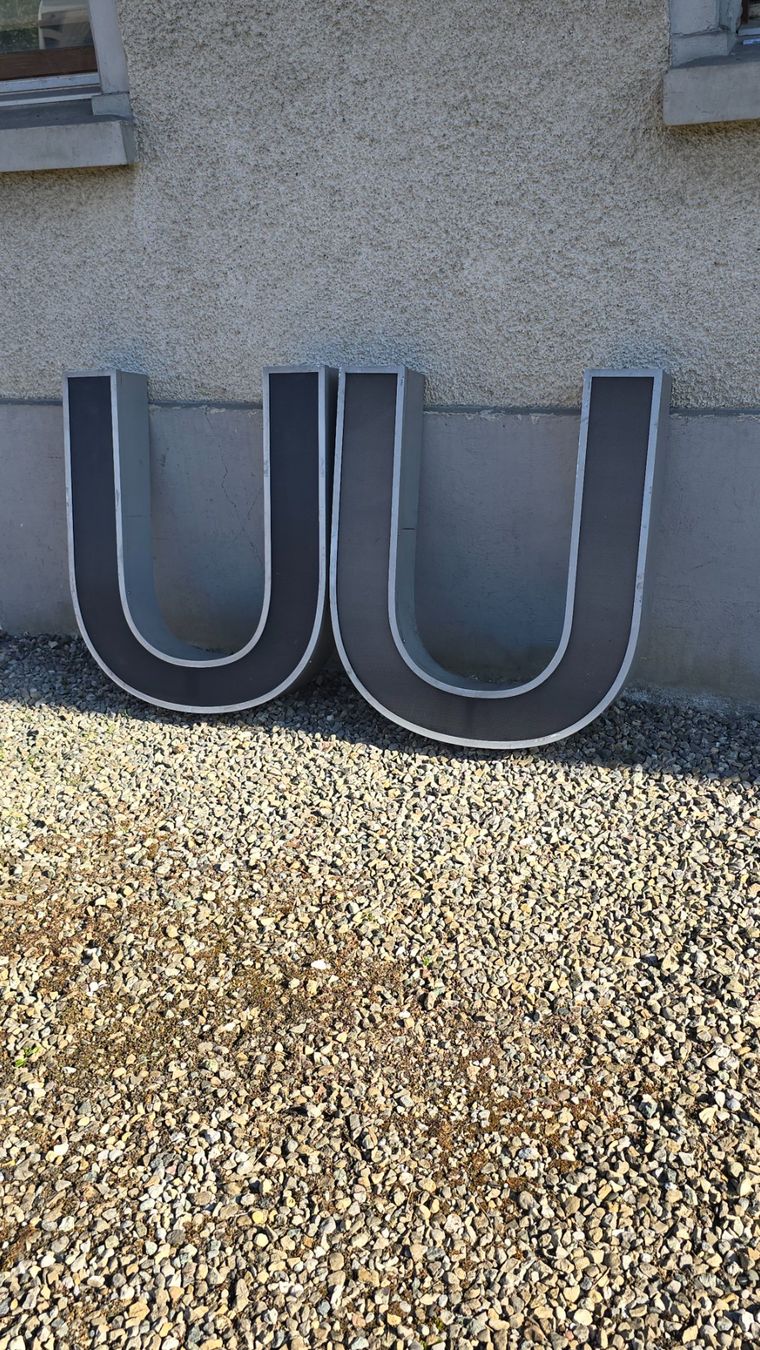 Tutte le decorazioni: Grosser Leuchtbuchstabe u, n oder c – Usato da Oberaach venduto da Wicktrade 9