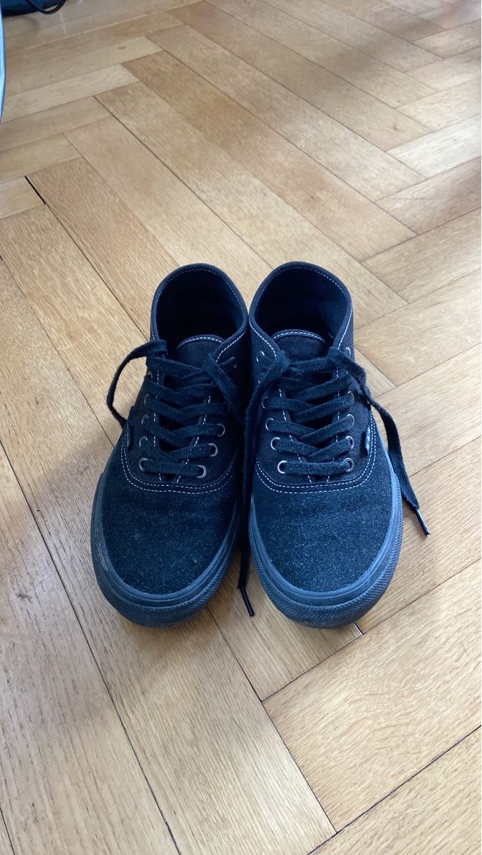Vans Scarpe da uomo: Schwarze Vans Sneaker, Grösse 40.5 – Usato da Liebefeld venduto da swnosemanny
