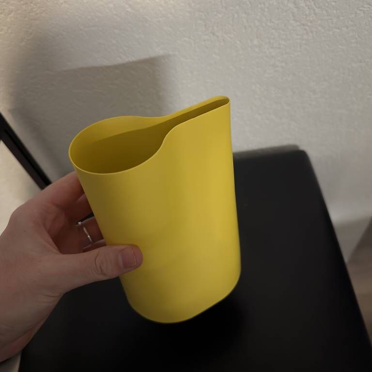 Annaffiatura & Irrigazione: Arrosoir IKEA CHILIFRUKT – Usato da Vevey venduto da diogodasilva_ 1