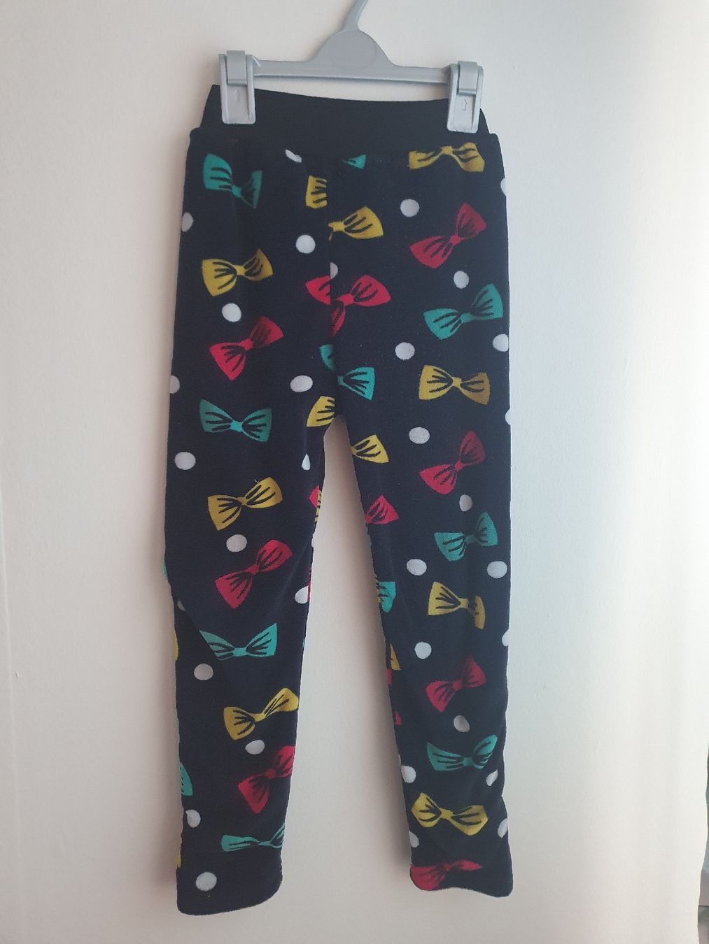 Pantaloni: Jogginghose/ Trainerhose Grösse 122 – Usato da Schönenwerd venduto da pomodor