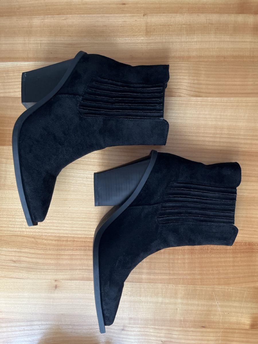 Damenschuhe: Kunstleder Stiefel im Wildleder look – Gebraucht aus Othmarsingen von lemonadelukas 1