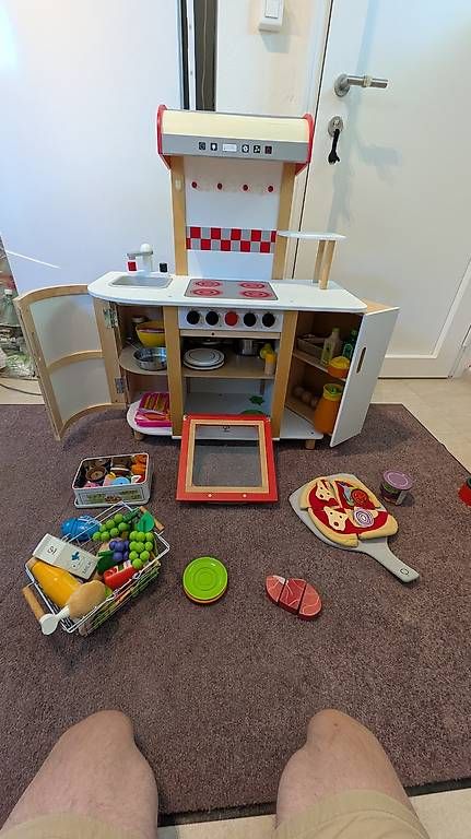 Spielzeuge: Spielküche mit viel Zubehör – Gebraucht aus Kloten von Smintmint 1