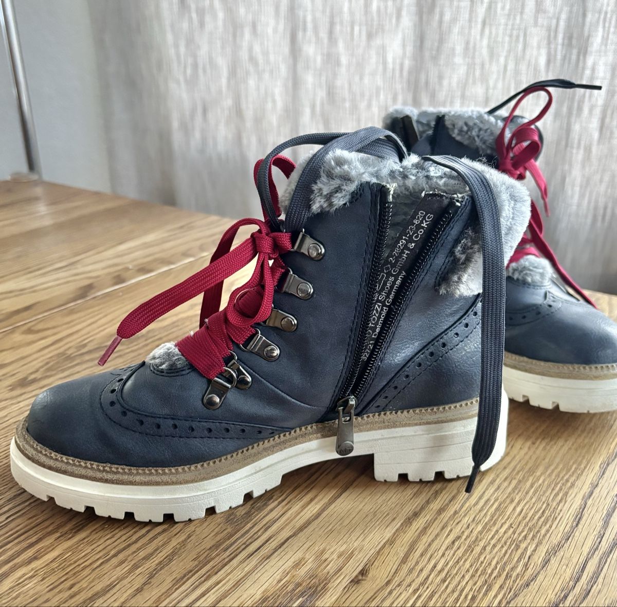 Scarpe da donna: Marco Tozzi Winterschuhe, Gr. 37 – Usato da Esslingen venduto da Sereno3 2