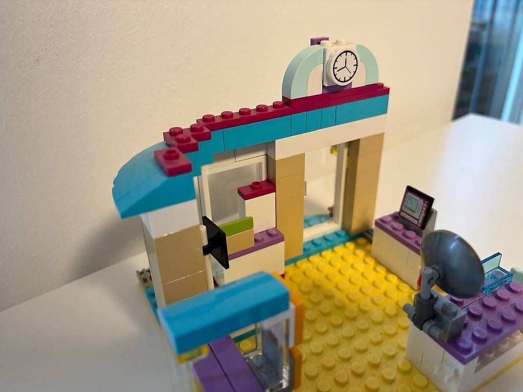 Lego Spielzeuge: LEGO Friends 41085 - Tierklinik – Gebraucht aus Rütihof von sul_s5r2 3
