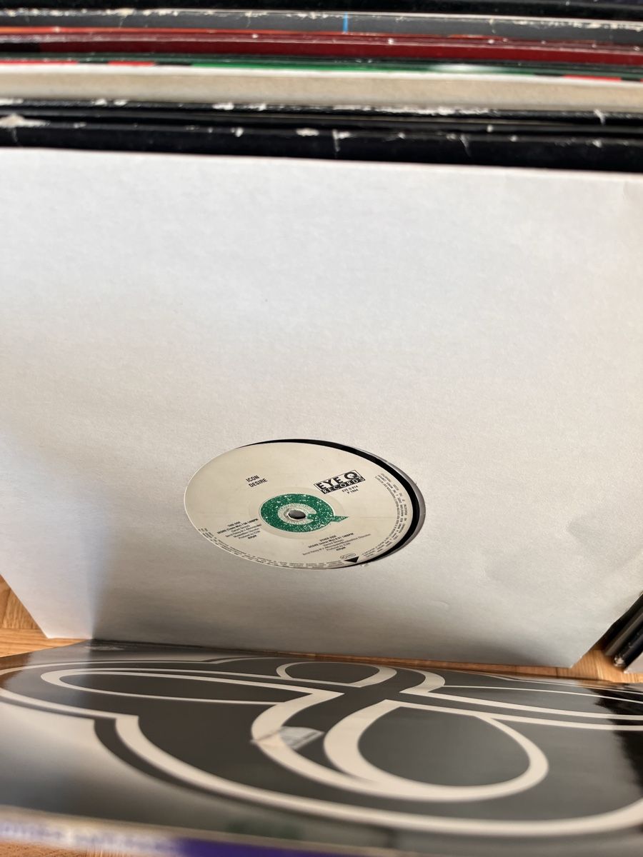 Dischi in vinile: 209 vinyles techno/ Hardtrance années 90 – Difettoso da Lausanne venduto da ant_68z8 5