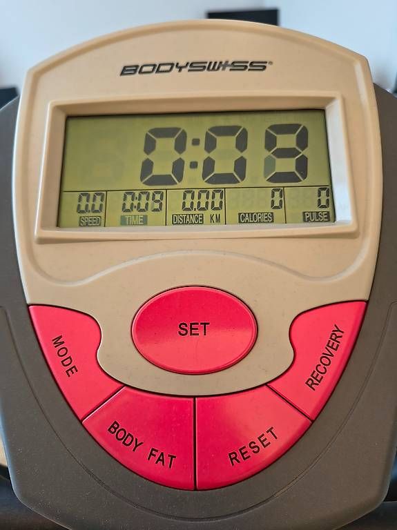 Bodyswiss Hometrainer: Bodyswiss crosstrainer, voll funktionsfähig – Usato da Wil SG venduto da and_lz2f 3