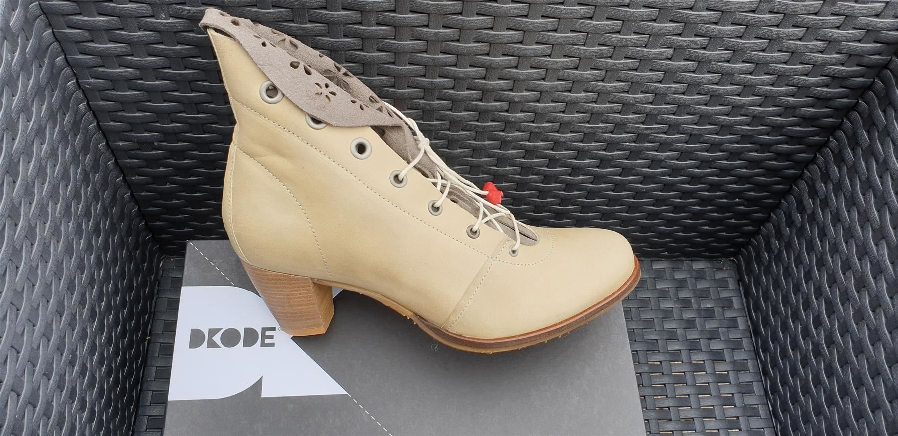Scarpe da donna: DKODE Volaris Schuhe gr 37 NEU NP179.- Leder – Nuovo e nell'imballaggio originale da Buttwil venduto da MaraMari
