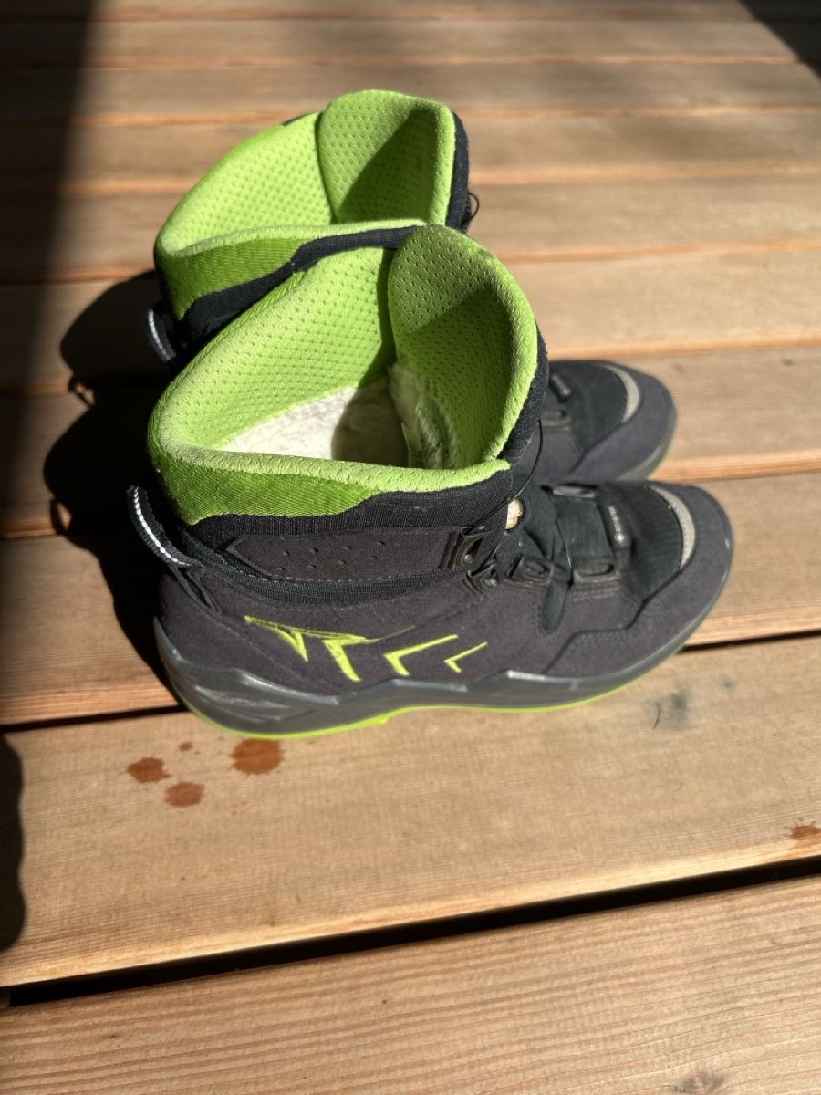 Lowa Schuhe für Jungen: Lowa Wanderschuhe Grey/Green Size EU 37 Used – Gebraucht aus Uster von fam_z8zj