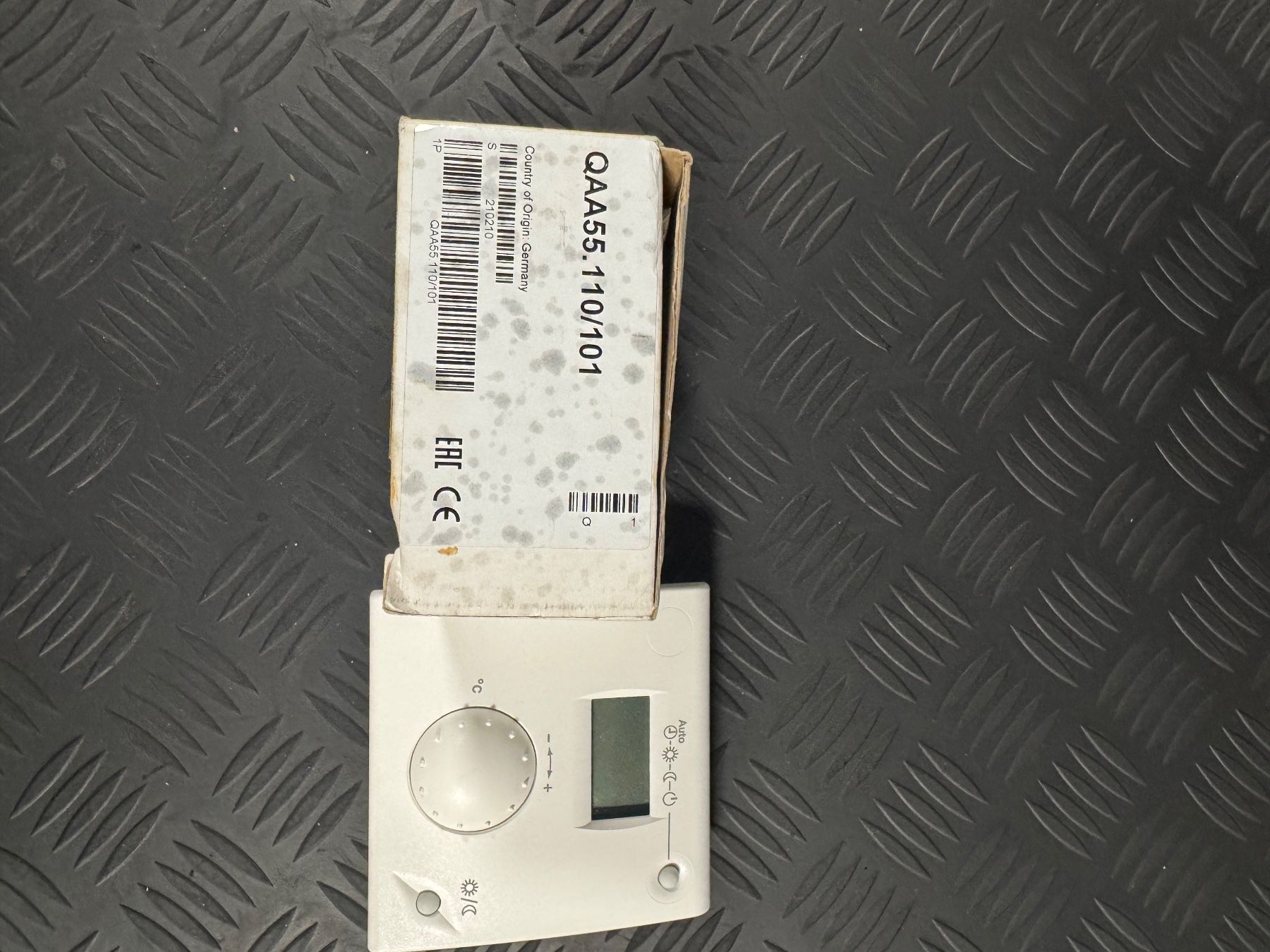 Siemens Steuerung: Siemens QAA55.110/101 Raumthermostat – Gebraucht aus Uetliburg SG von CostaTools 1