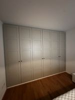 IKEA PAX Kleiderschrank – neuwertig, viel Stauraum
