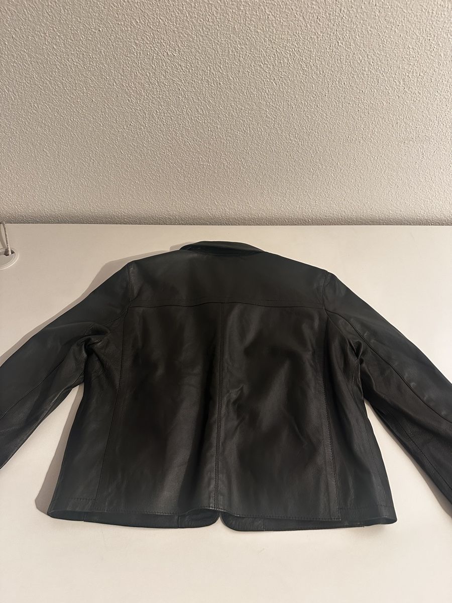 Vestes: Lederjacke schwarz Gr. S – D'occasion à Kriens par Pilatu 4