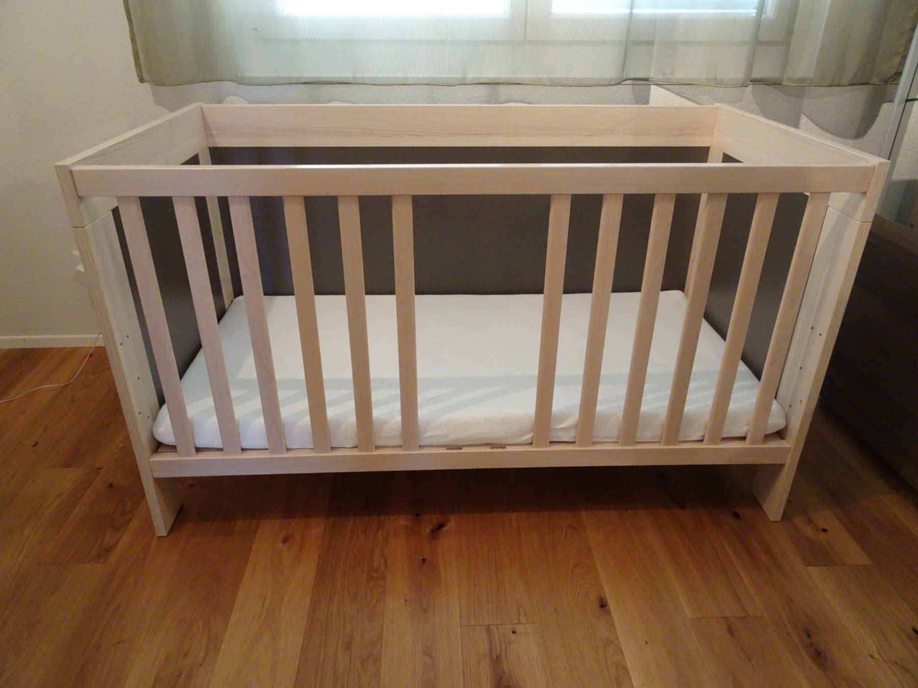 Letti: Babybett / Kinderbett Wellenmöbel – Usato da Seengen venduto da Trekremedy 2