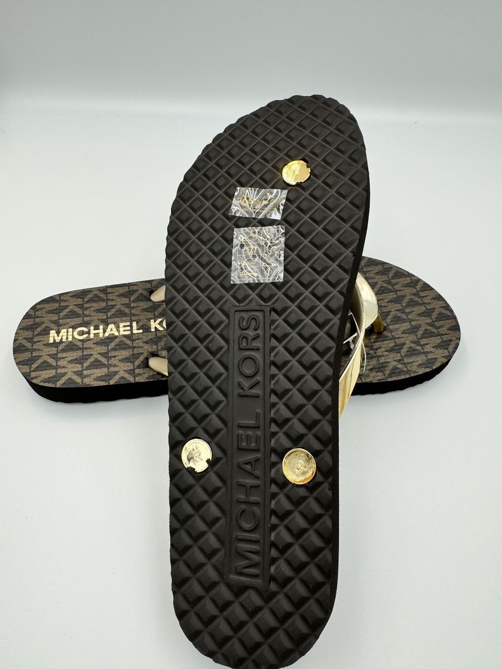 Michael Kors Chaussures femmes: Michael Kors Flip Flops Grösse 36 – Neuf avec emballage d'origine à Wiedlisbach par Sistershop 3