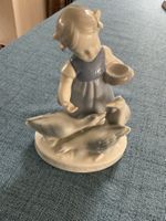 Gerold Porzellan Figur Mädchen mit Gänsen