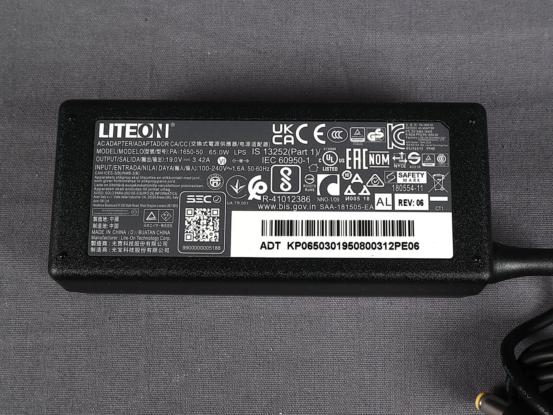 Ladegerät: LITEON AC Adapter 65W 19V – Neu (gemäss Beschreibung) aus Steinen von Restwert_Steinen 4