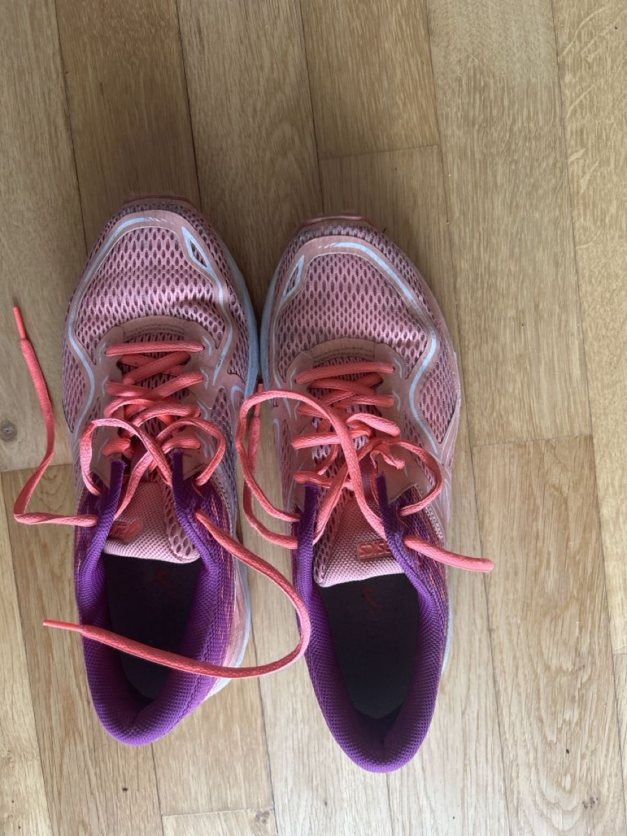 Asics Scarpe da donna: Asics Gel-Cumulus 19 Laufschuhe – Usato da Kehrsatz venduto da Sar_2p97 2