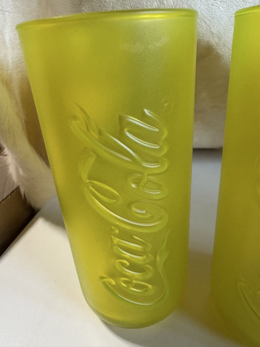 Coca-Cola Bicchieri: Coca Cola Glas Neongelb – Nuovo (secondo la descrizione) da Grossaffoltern venduto da sherry73 1