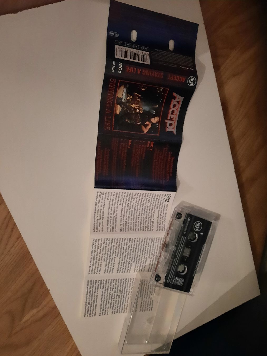 Musicassette: ACCEPT MC 1 Staying a life – Usato da Biasca venduto da Old_6blh 2