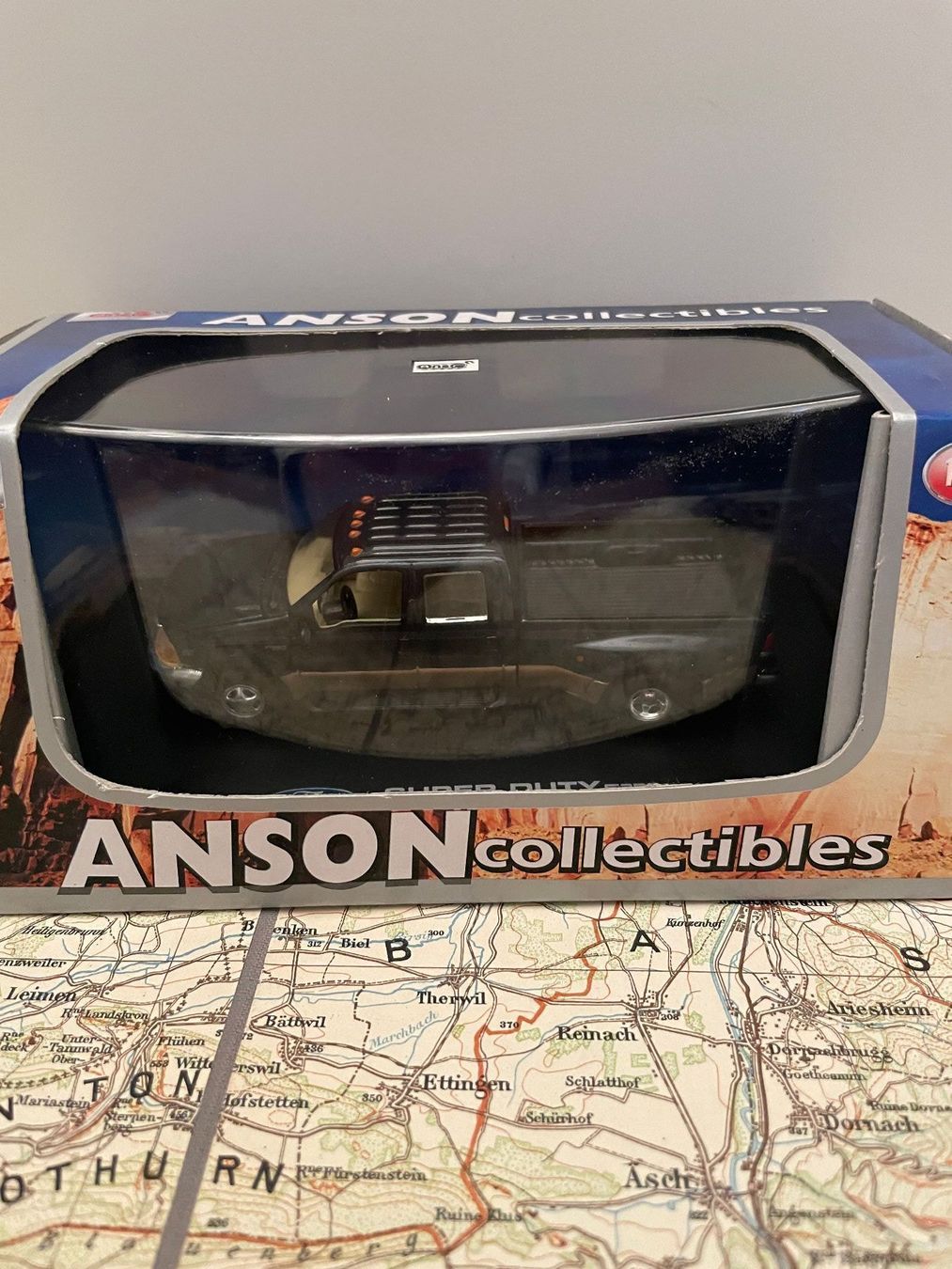 Modellini d'auto: ANSON FORD SUPER DUTY F350 1:43 – Nuovo e nell'imballaggio originale da Winterthur venduto da mrw.
