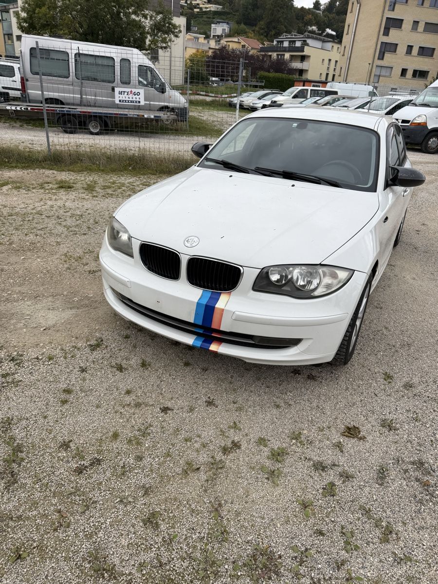 BMW Automobili: BMW 118d  – Difettoso da St-Aubin-Sauges venduto da sho_z9vr 6