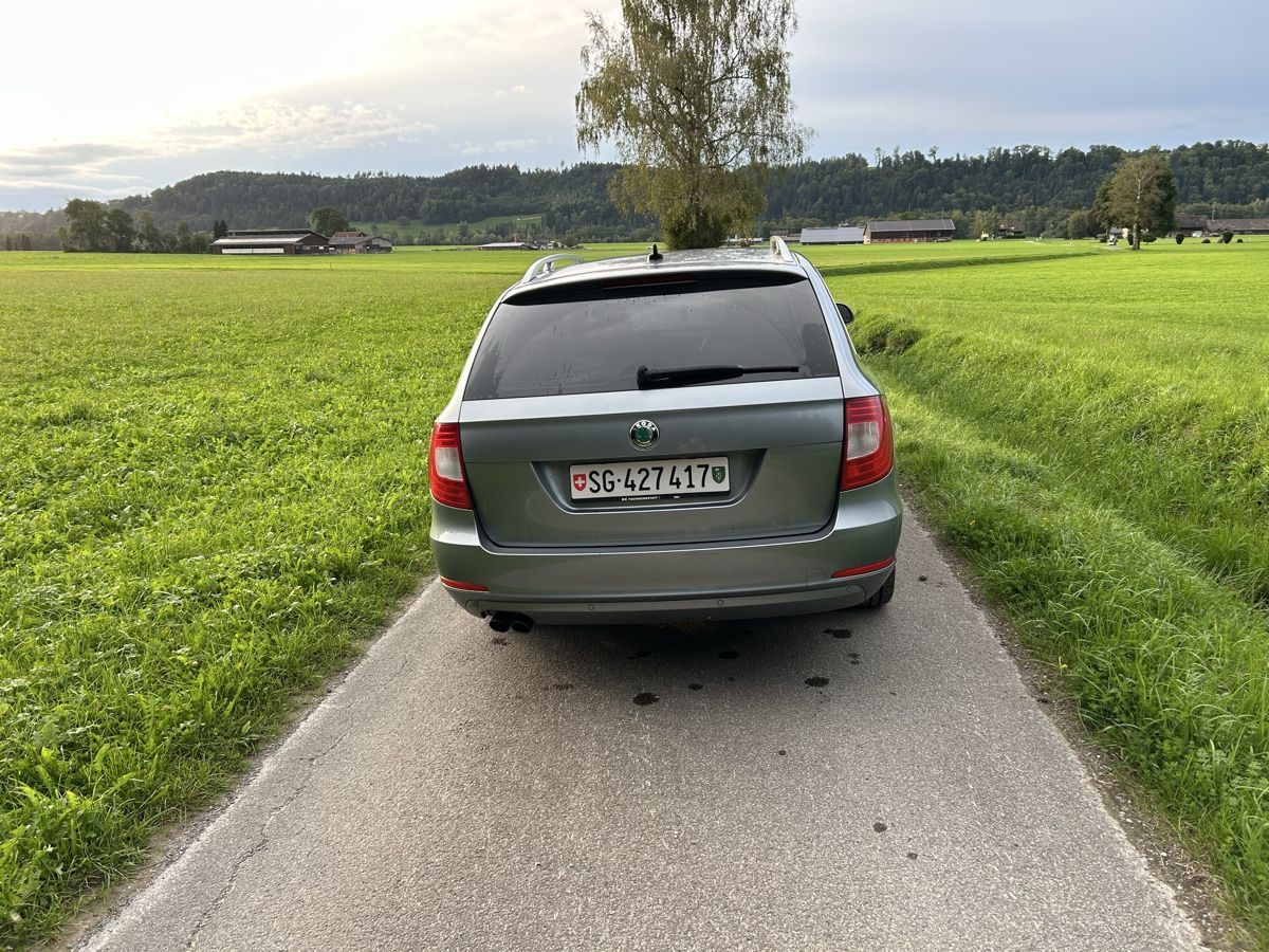Skoda Automobili: Skoda superb – Usato da Flawil venduto da ger_8q7g 3
