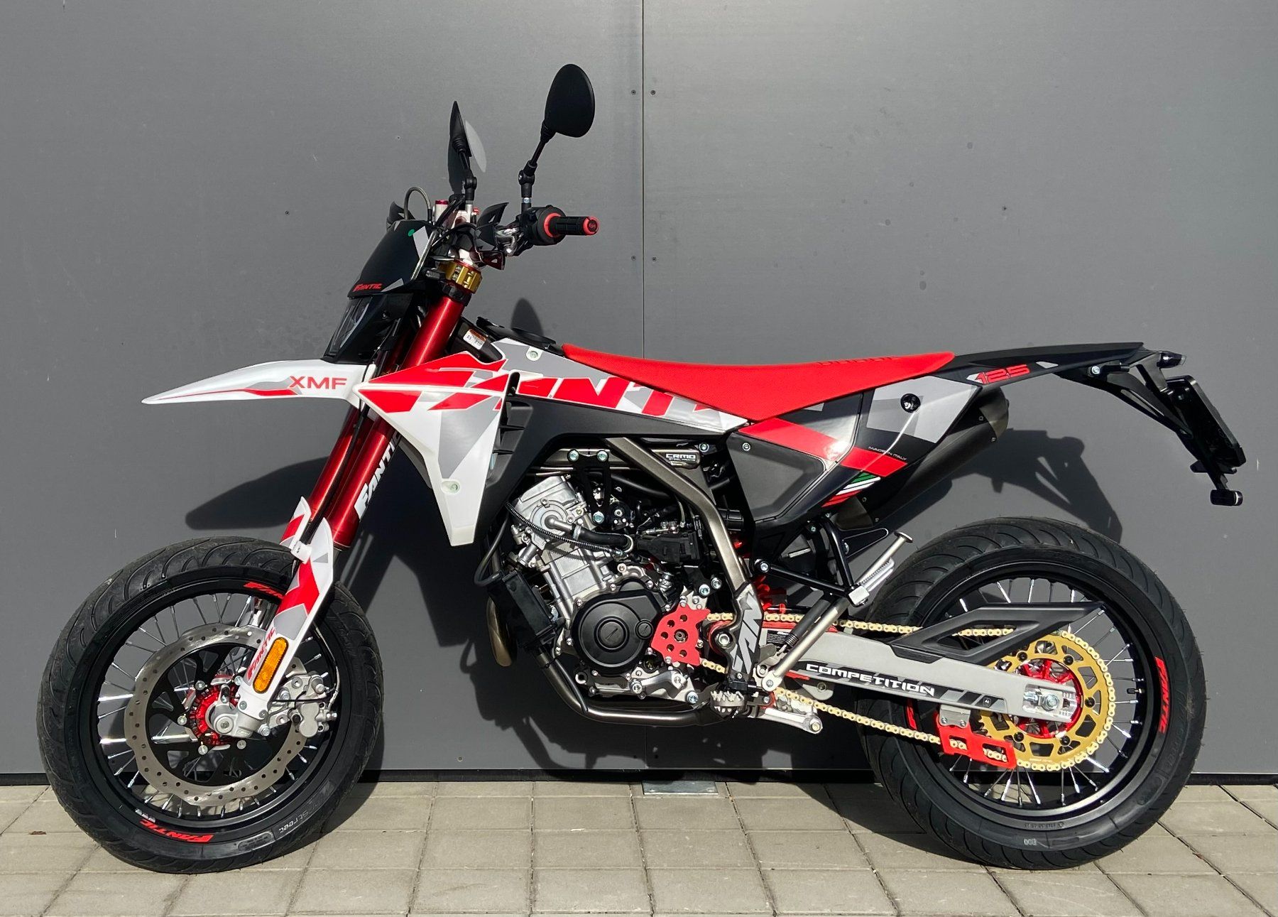 Fantic Strasse: Fantic XMF 125 Comp. *** 2 Jahre Werksgarantie – Neu und originalverpackt aus Seewen SO von motoXpertag 5
